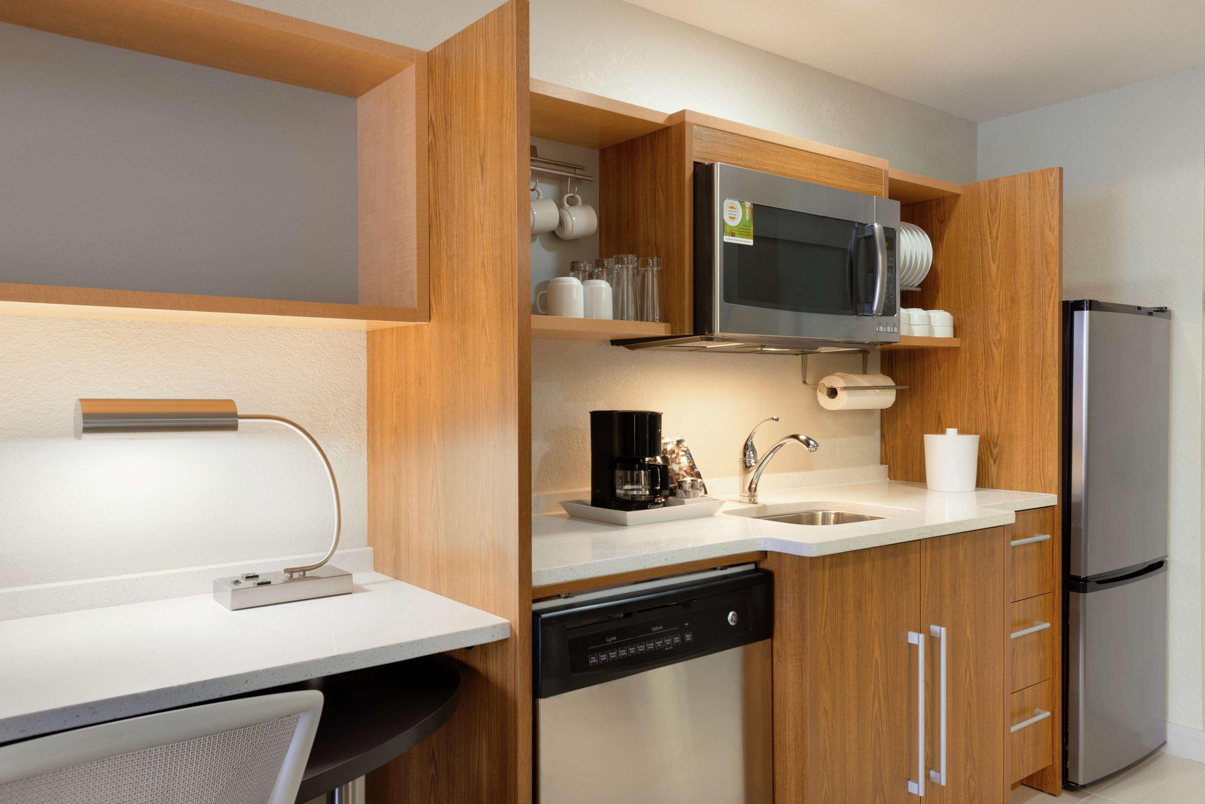 Home2 Suites By Hilton Florida City Exterior photo